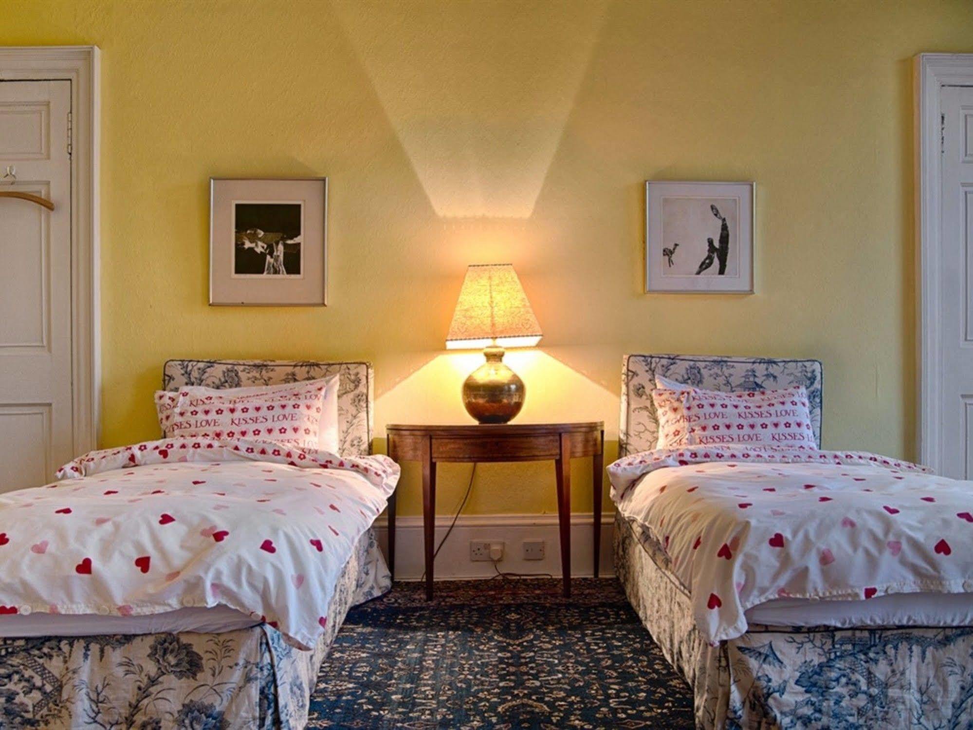 Winter Cherry Bed & Breakfast Edinburgh Exterior photo